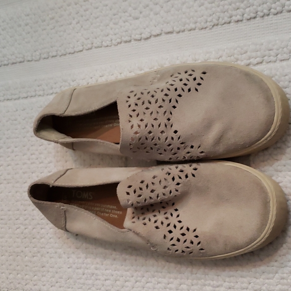 TOMS SLIP-ONS - Picture 2 of 11